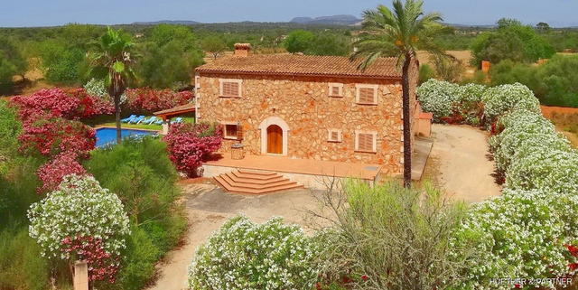 Pool-Finca auf ca. 20.000 m2 großem Grundstück zwischen Felanitx und Campos