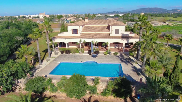 Fantastische strandnahe  mallorquinische Finca mit Pool und Meerfernblick