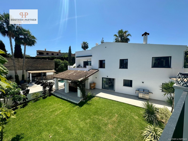 Traumhafte Villa mit 5 Schlafzimmern und Salzwasserpool in Es Capdellà