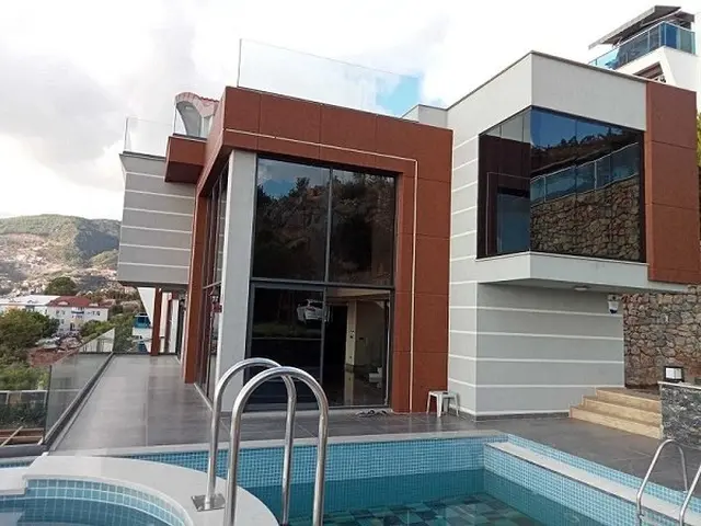 Türkei, Alanya, Bektas, 9 Zi. Villa im Villengebiet. 743