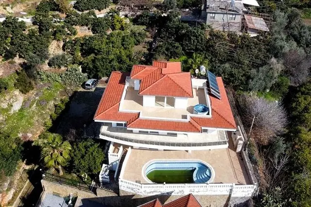 Alanya, Cikcilli. 7 Zi. Villa, großes Grundstück, Pool, Garage. 857