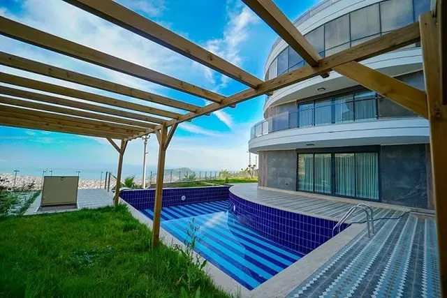 Türkei, Alanya. Traumhafte 9 Zimmer Villa mit allen Extras. 926
