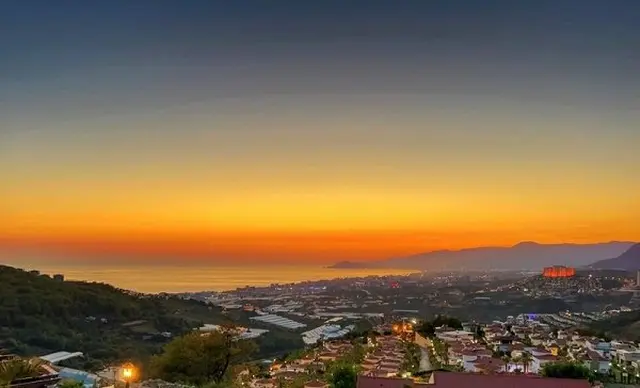 Türkei, Alanya. 6 Zimmer Desinger Villa mit Meerblick. 939
