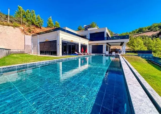 Türkei, Alanya. 16 Zimmer Villa. Hallenbad, Pool, Lift, Kino. 995