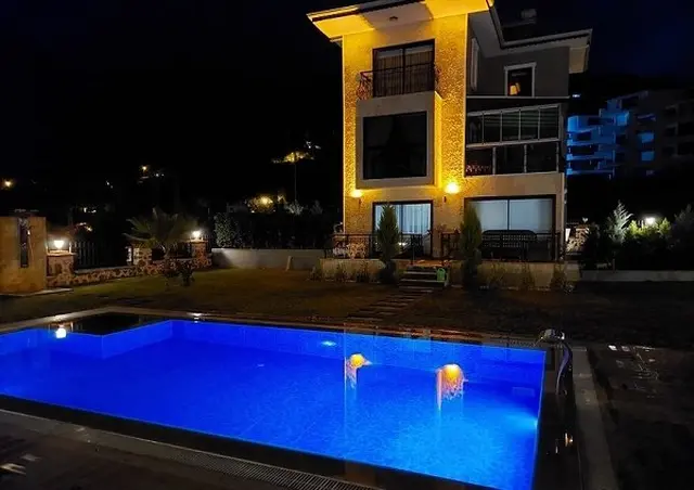 Türkei, Alanya. Möblierte 4 Zimmer Villa und was für ein Ausblick. 1044