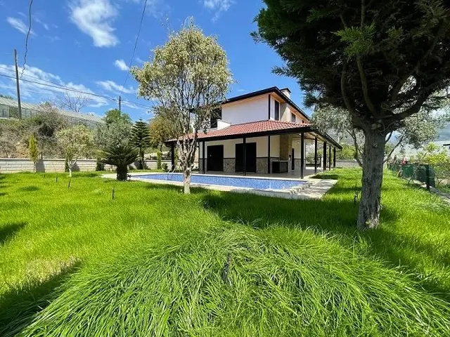 1103 Moderne 4 Zimmer Villa in Gazipasa Koru. Ruhige Lage im Grünen.