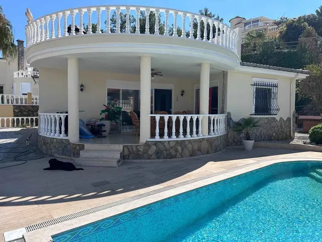 Villa in Alanya Kargicak - Exklusives Wohnen mit Meer- und Bergblick