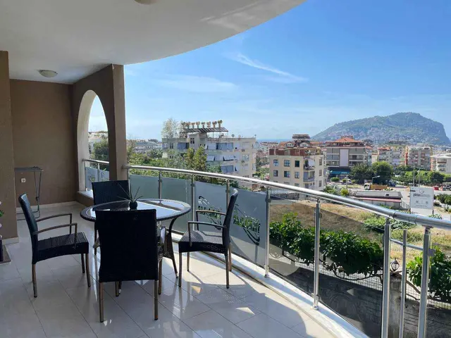 2+1 Maisonette-Wohnung zum Verkauf in Alanya Zentrum | 110 m² | Voll möbliert | 1 km zum Meer