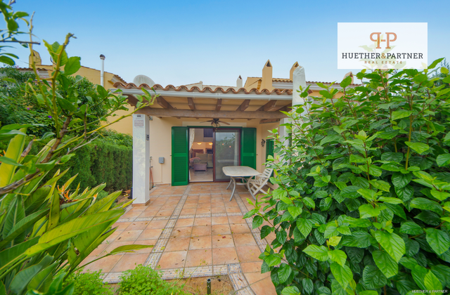 Reiheneckhaus mit Terrasse und 3 Schlafzimmern in Cala Domingo
