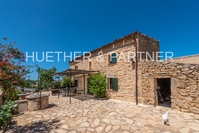 Authentische POOL-Finca auf Mallorca – ländliche Traumlage mit Pool, Tennisplatz, Boule + ETV-Lizenz