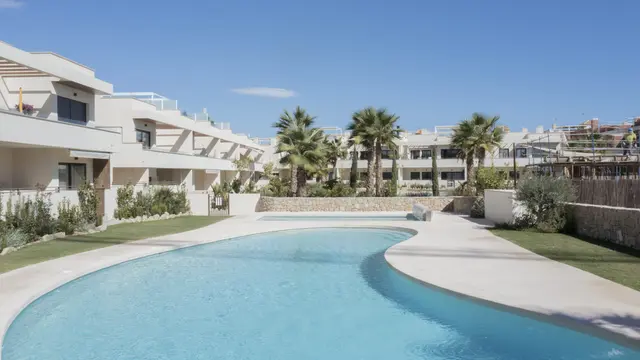 Provisionsfrei - Exklusive Penthouse-Wohnung mit Meerblick in Villa Amalia