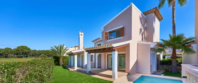 PROVISIONSFREI! Schlüsselfertige, Charmante Villa mit Garten, Pool und Golfplatzblick auf Mallorca!