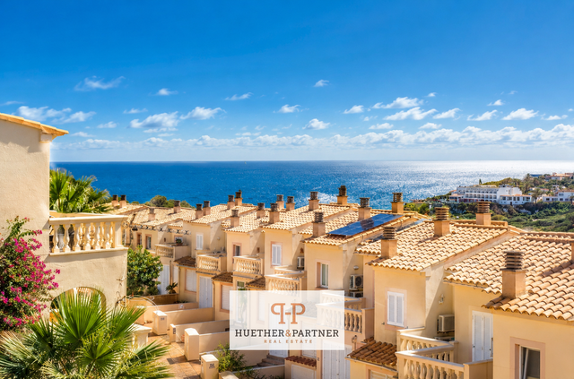 Reihenhaus in Cales de Mallorca mit Südterrasse & Meerblick