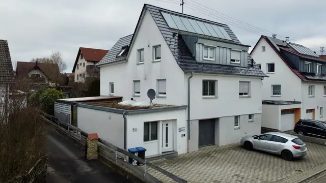 Wieder verfügbar! Hochwertig saniertes 3-Familienhaus mit deutlich angepasstem Kaufpreis