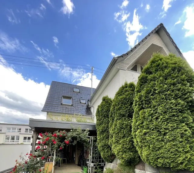 Letzte Chance: Hochwertig saniertes 3-Familienhaus mit Renditepotenzial
