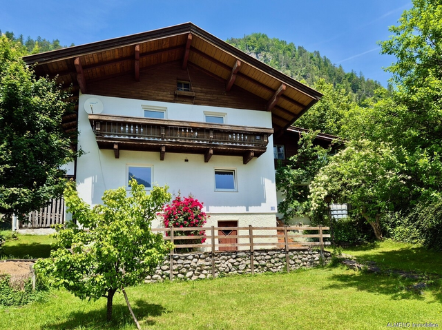 Heimwerker und Anleger aufgepasst: Sonniges Haus zum sanieren an der Walchsee-Straße!